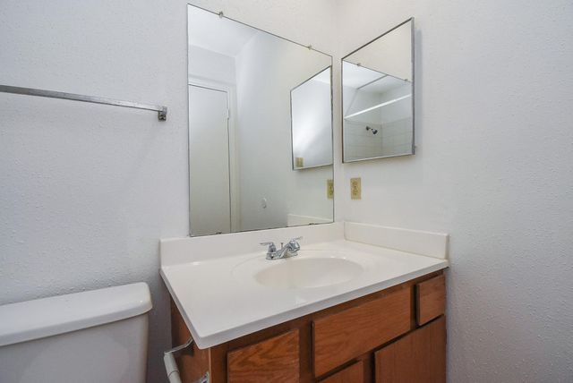 7822 Greenedge Drive, Houston, TX 77040