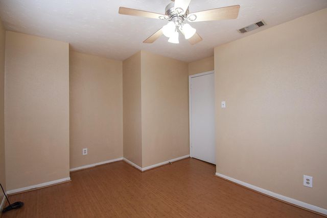 7822 Greenedge Drive, Houston, TX 77040