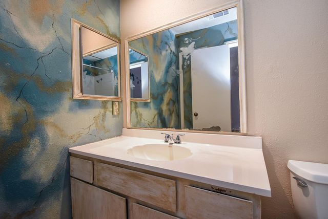 7822 Greenedge Drive, Houston, TX 77040