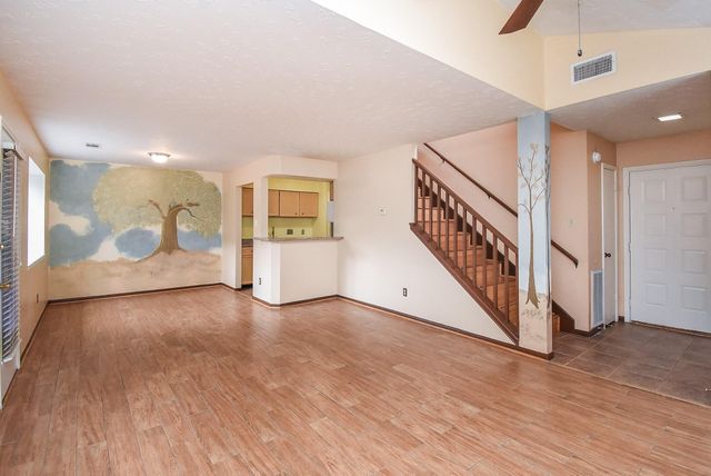 7822 Greenedge Drive, Houston, TX 77040