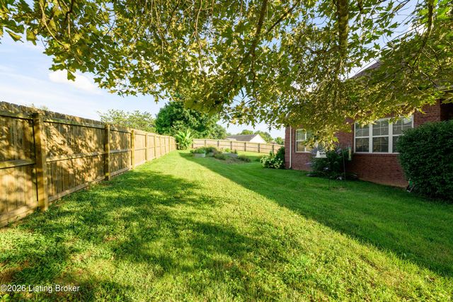 731 Vanderbilt Dr, Elizabethtown, KY 42701