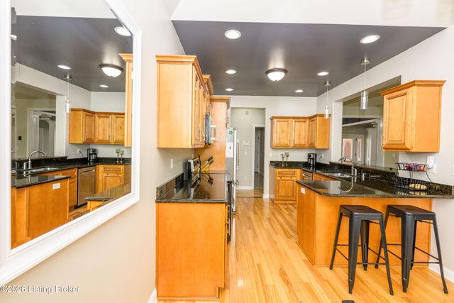 731 Vanderbilt Dr, Elizabethtown, KY 42701