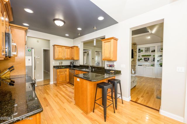 731 Vanderbilt Dr, Elizabethtown, KY 42701