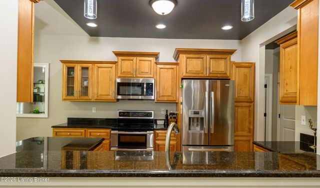 731 Vanderbilt Dr, Elizabethtown, KY 42701