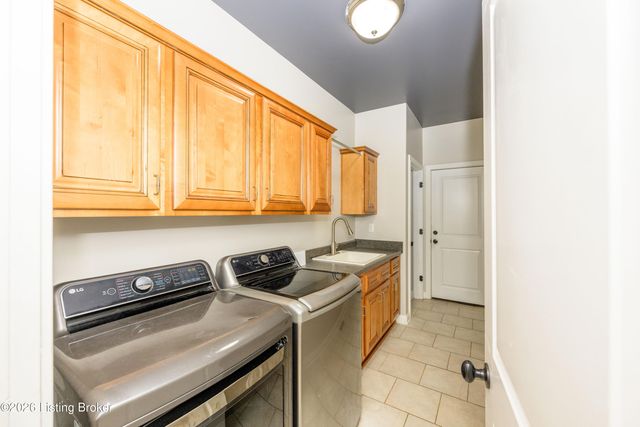 731 Vanderbilt Dr, Elizabethtown, KY 42701