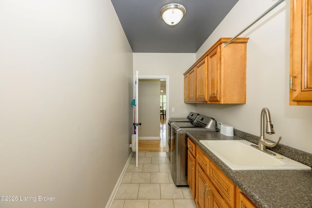 731 Vanderbilt Dr, Elizabethtown, KY 42701