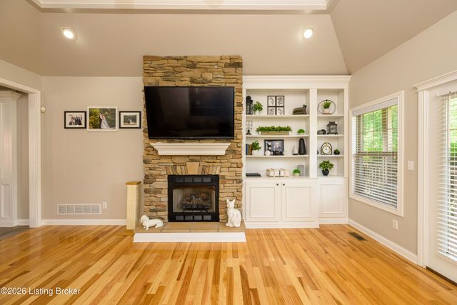 731 Vanderbilt Dr, Elizabethtown, KY 42701