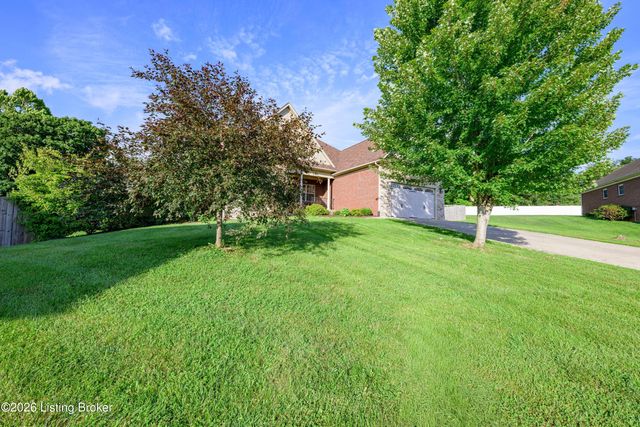 731 Vanderbilt Dr, Elizabethtown, KY 42701