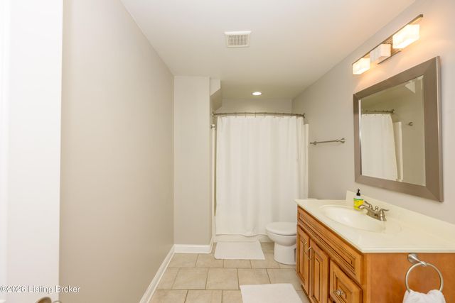 731 Vanderbilt Dr, Elizabethtown, KY 42701