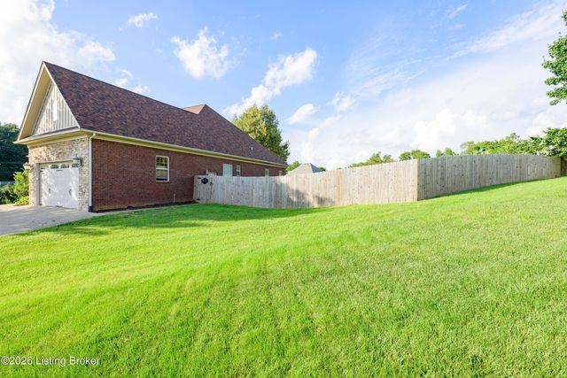 731 Vanderbilt Dr, Elizabethtown, KY 42701