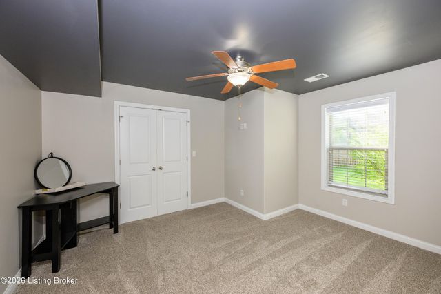 731 Vanderbilt Dr, Elizabethtown, KY 42701