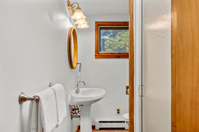 34 Two Ponds Road, Warren, VT 05674