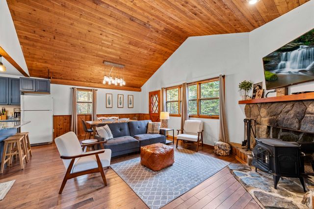 34 Two Ponds Road, Warren, VT 05674