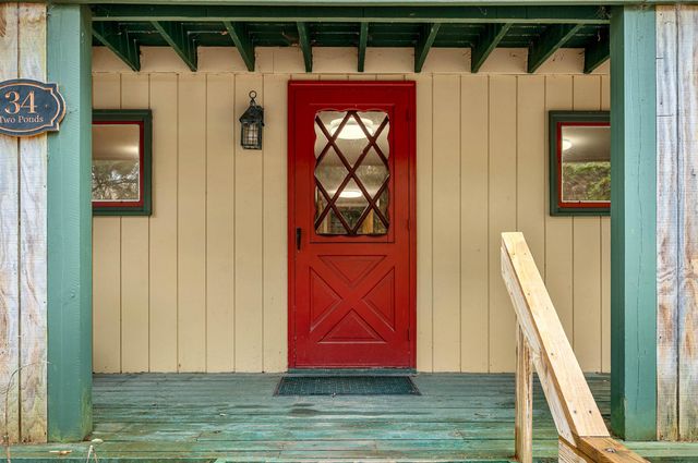 34 Two Ponds Road, Warren, VT 05674