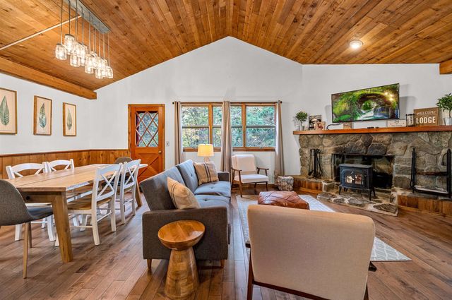 34 Two Ponds Road, Warren, VT 05674