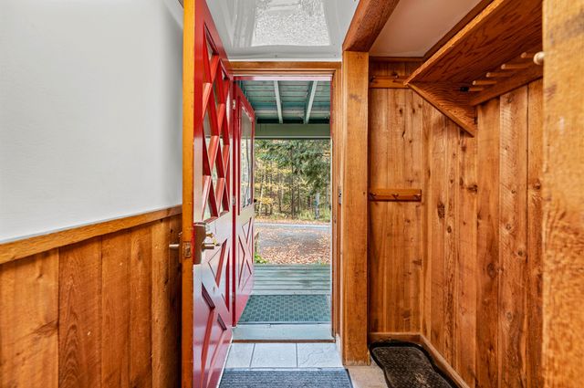 34 Two Ponds Road, Warren, VT 05674