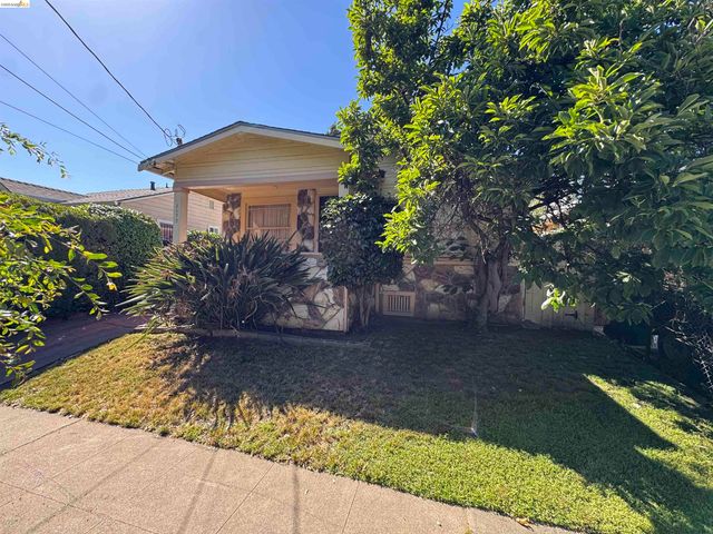 2233 85th Ave, Oakland, CA 94605