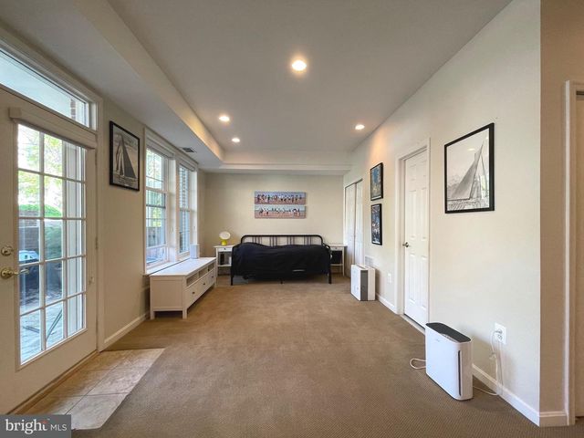 102 LOUNSBURY PL, Falls Church, VA 22046