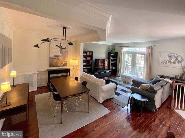 102 LOUNSBURY PL, Falls Church, VA 22046