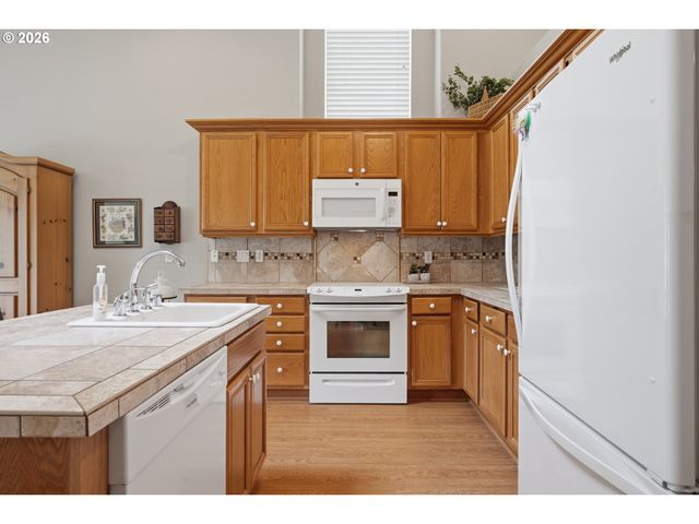 1607 Ne 88TH Ave 111, Vancouver, WA 98664