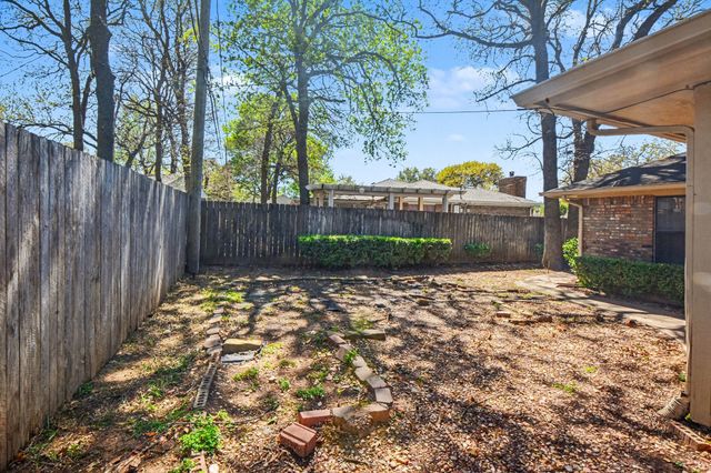 5603 Louise Way Drive, Arlington, TX 76017