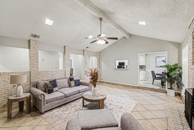 5603 Louise Way Drive, Arlington, TX 76017