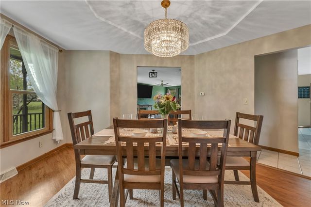 8241 Akron Canfield Road, Canfield, OH 44406