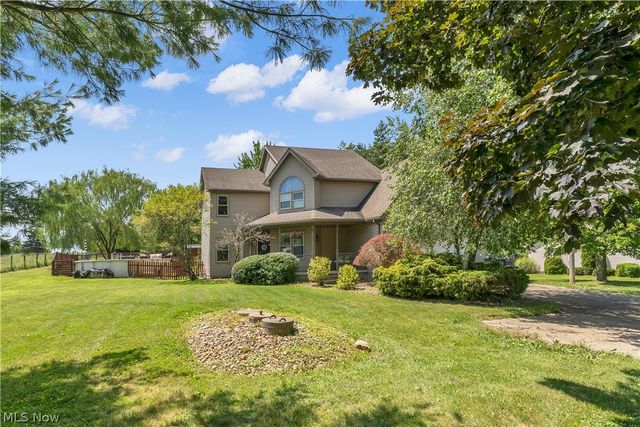 8241 Akron Canfield Road, Canfield, OH 44406