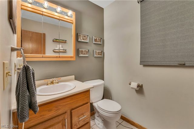 8241 Akron Canfield Road, Canfield, OH 44406