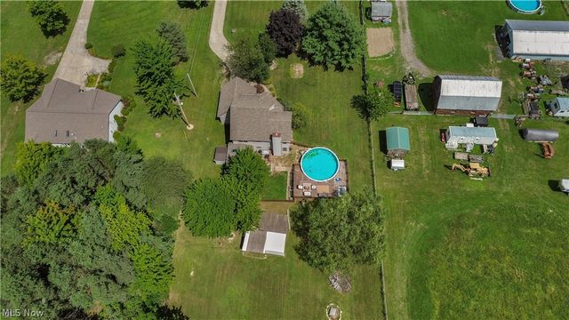 8241 Akron Canfield Road, Canfield, OH 44406