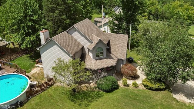 8241 Akron Canfield Road, Canfield, OH 44406