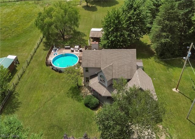 8241 Akron Canfield Road, Canfield, OH 44406