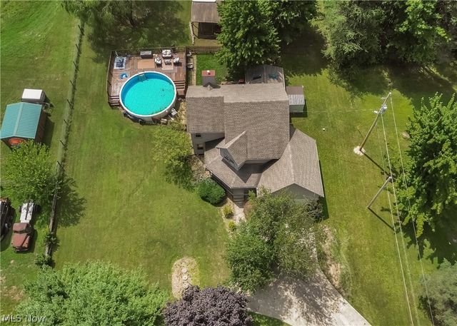 8241 Akron Canfield Road, Canfield, OH 44406
