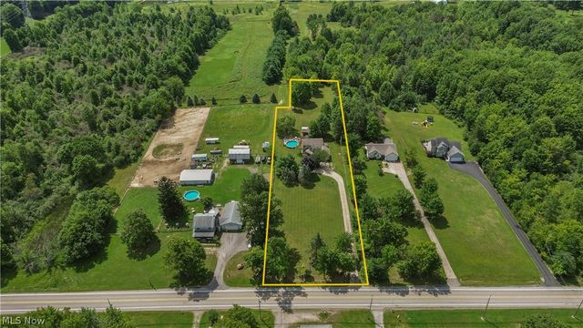 8241 Akron Canfield Road, Canfield, OH 44406