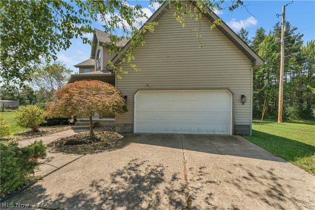8241 Akron Canfield Road, Canfield, OH 44406