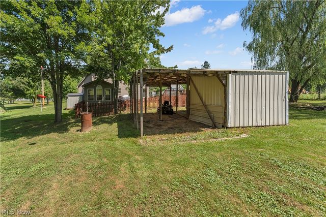 8241 Akron Canfield Road, Canfield, OH 44406