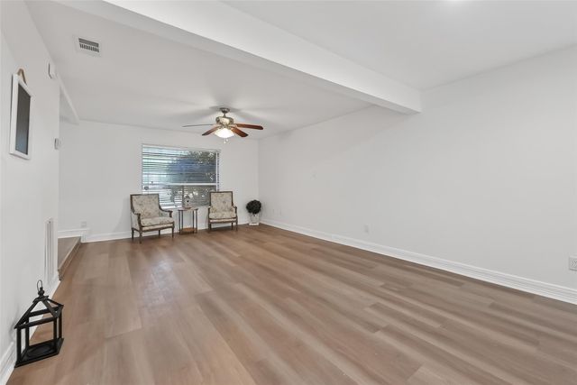 724 Country Place Drive E, Houston, TX 77079