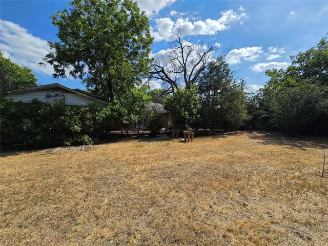 6517 Happy Lane, Dallas, TX 75230