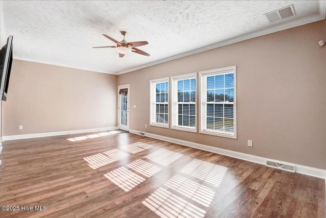 206 W New Hope Road, Goldsboro, NC 27534