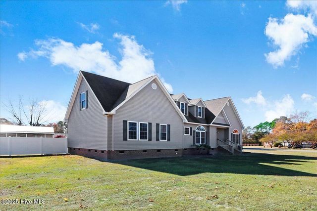 206 W New Hope Road, Goldsboro, NC 27534