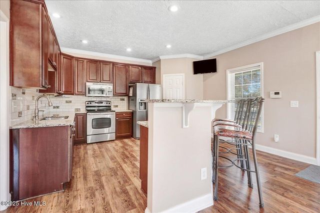 206 W New Hope Road, Goldsboro, NC 27534