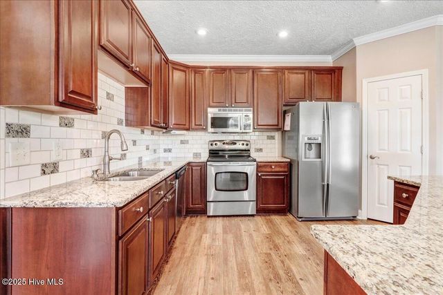 206 W New Hope Road, Goldsboro, NC 27534