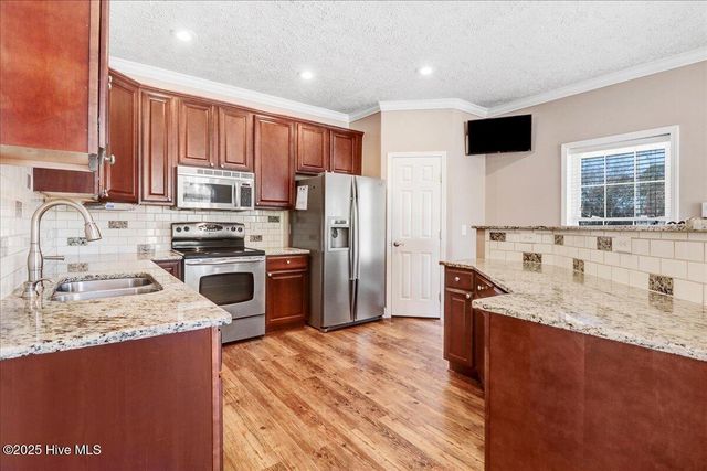 206 W New Hope Road, Goldsboro, NC 27534