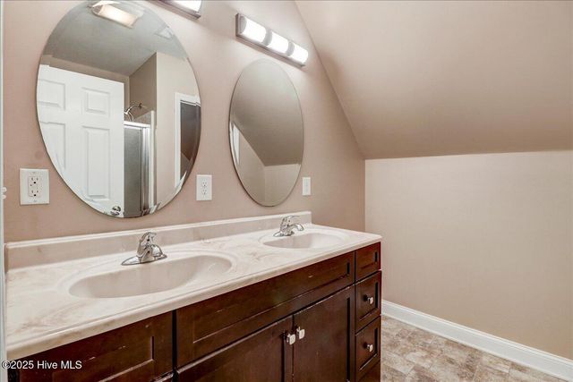 206 W New Hope Road, Goldsboro, NC 27534