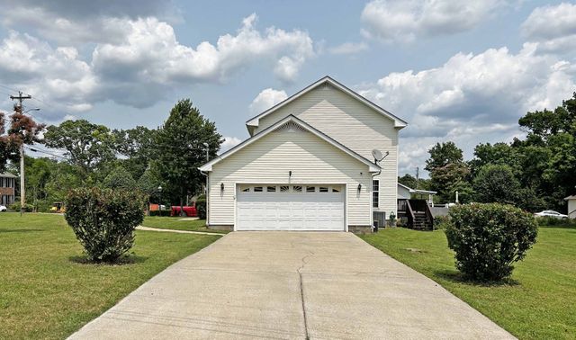 305 Wildwood Dr, Smyrna, TN 37167