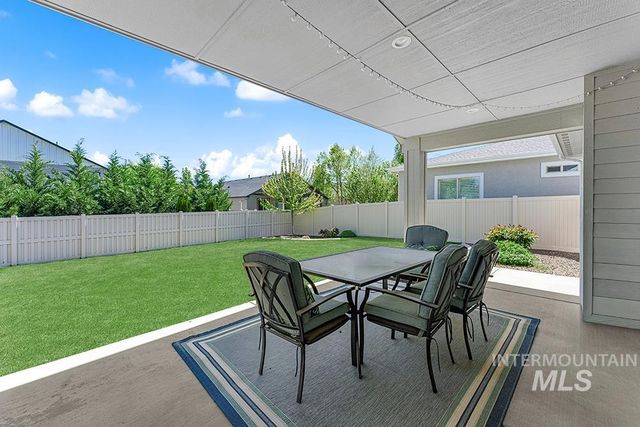3298 S Cobble Pl, Meridian, ID 83642