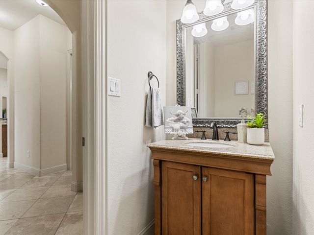 407 W Aurora Vista Trail, Aurora, TX 76078
