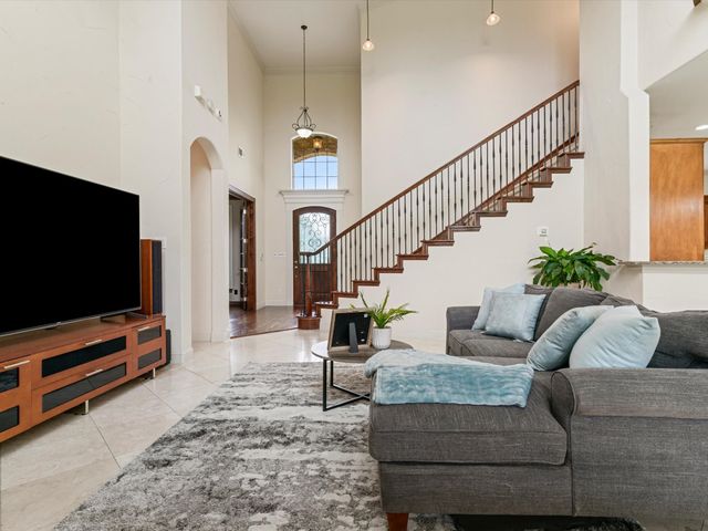 407 W Aurora Vista Trail, Aurora, TX 76078