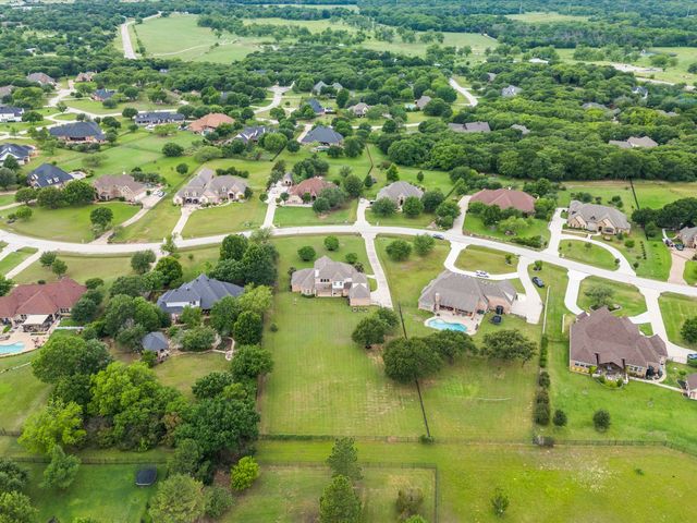 407 W Aurora Vista Trail, Aurora, TX 76078