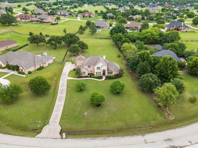 407 W Aurora Vista Trail, Aurora, TX 76078